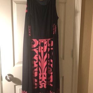 Sleeveless navy blue and pink dress